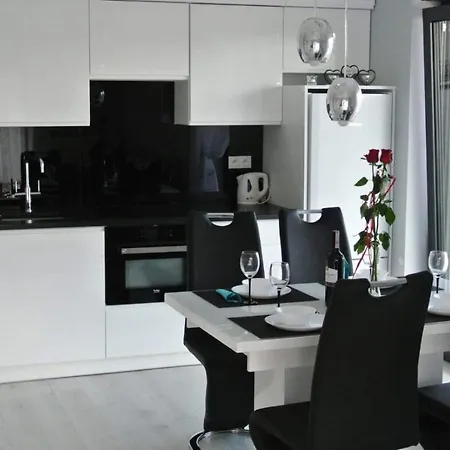 Apartament13 ,,diamond'' Apartment *